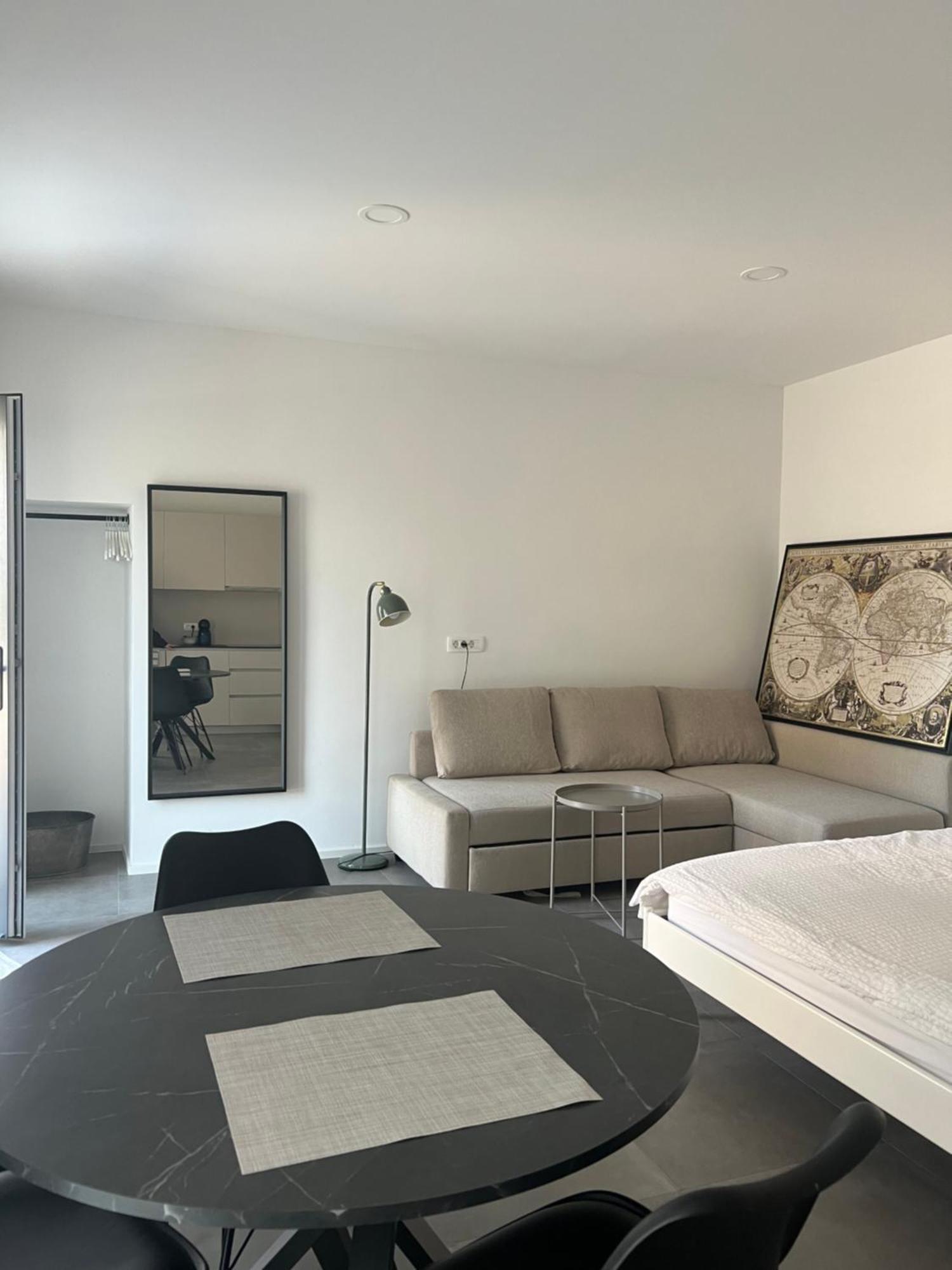 Apartments Lily ليوبليانا المظهر الخارجي الصورة